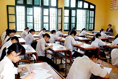 Localities prepare high-school graduation exam - ảnh 1